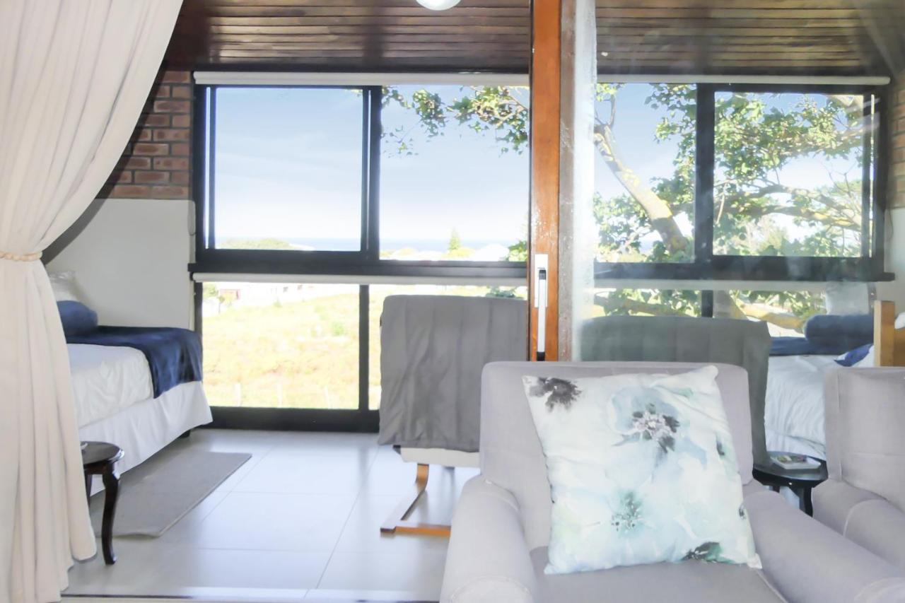 Shalom Self Catering Hotel Kleinmond Exterior photo