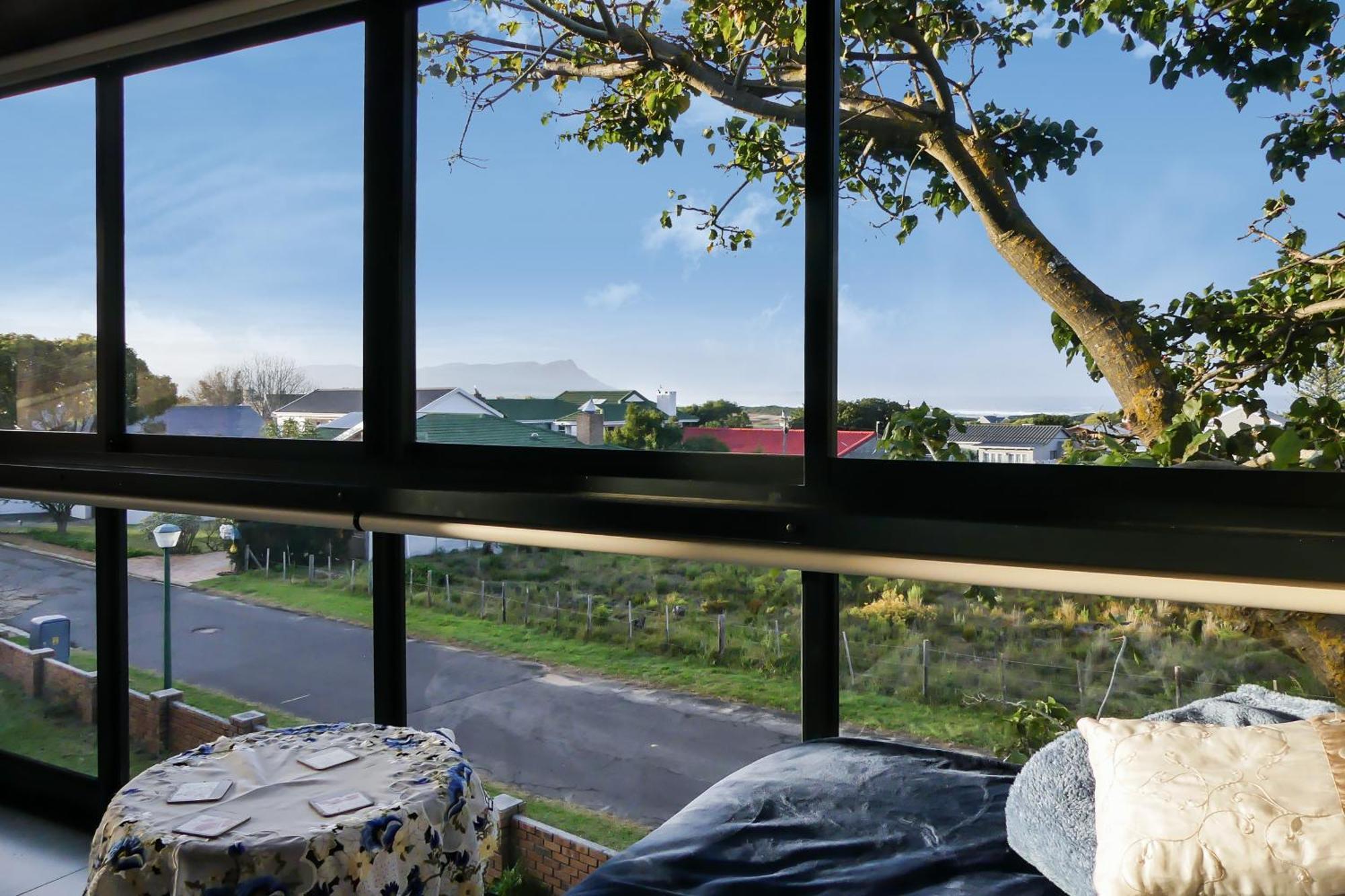 Shalom Self Catering Hotel Kleinmond Exterior photo